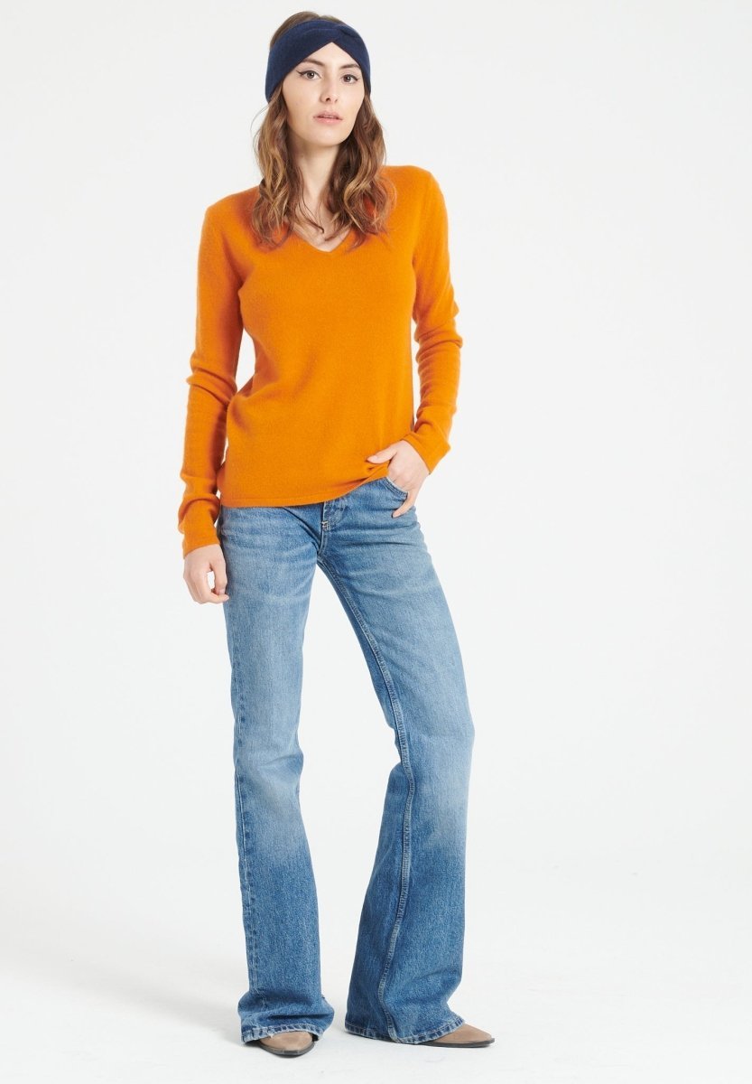 Pull col V femme en cachemire orange citrouille - LILLY 2A – Image 2