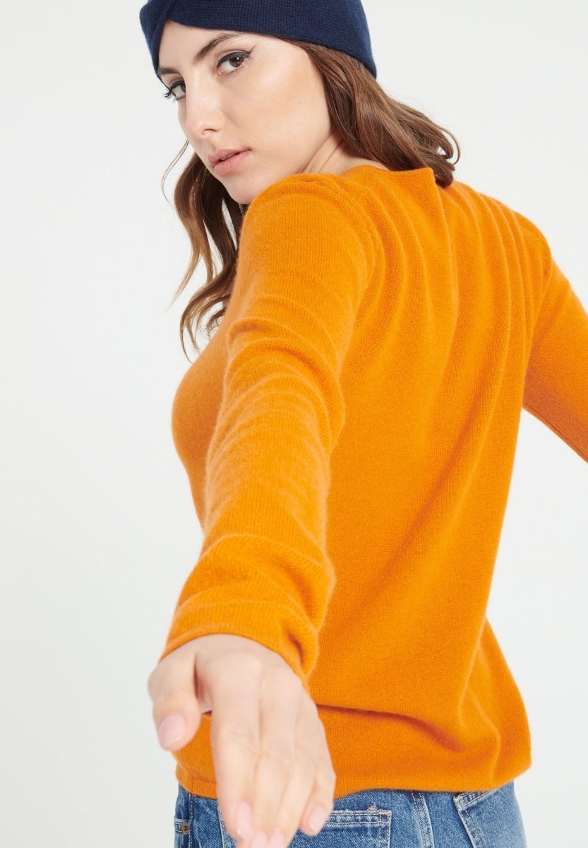 Pull col V femme en cachemire orange citrouille - LILLY 2A – Image 5